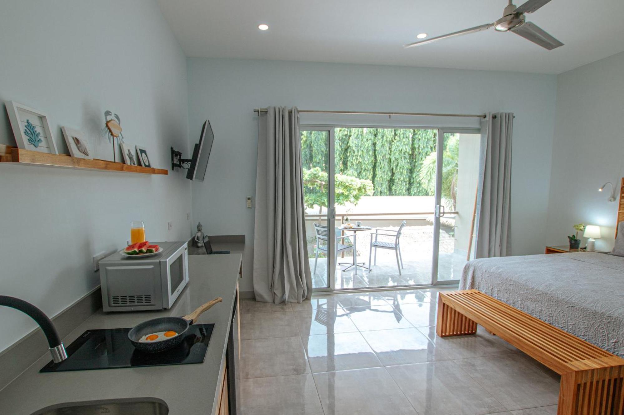 Tamarindo Bay Suites - Self Check In, Adults Only 외부 사진