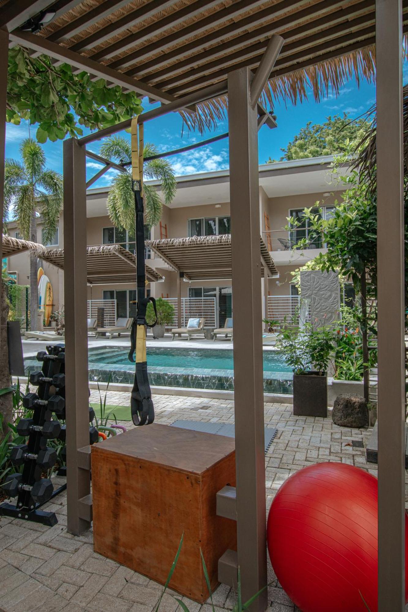 Tamarindo Bay Suites - Self Check In, Adults Only 외부 사진