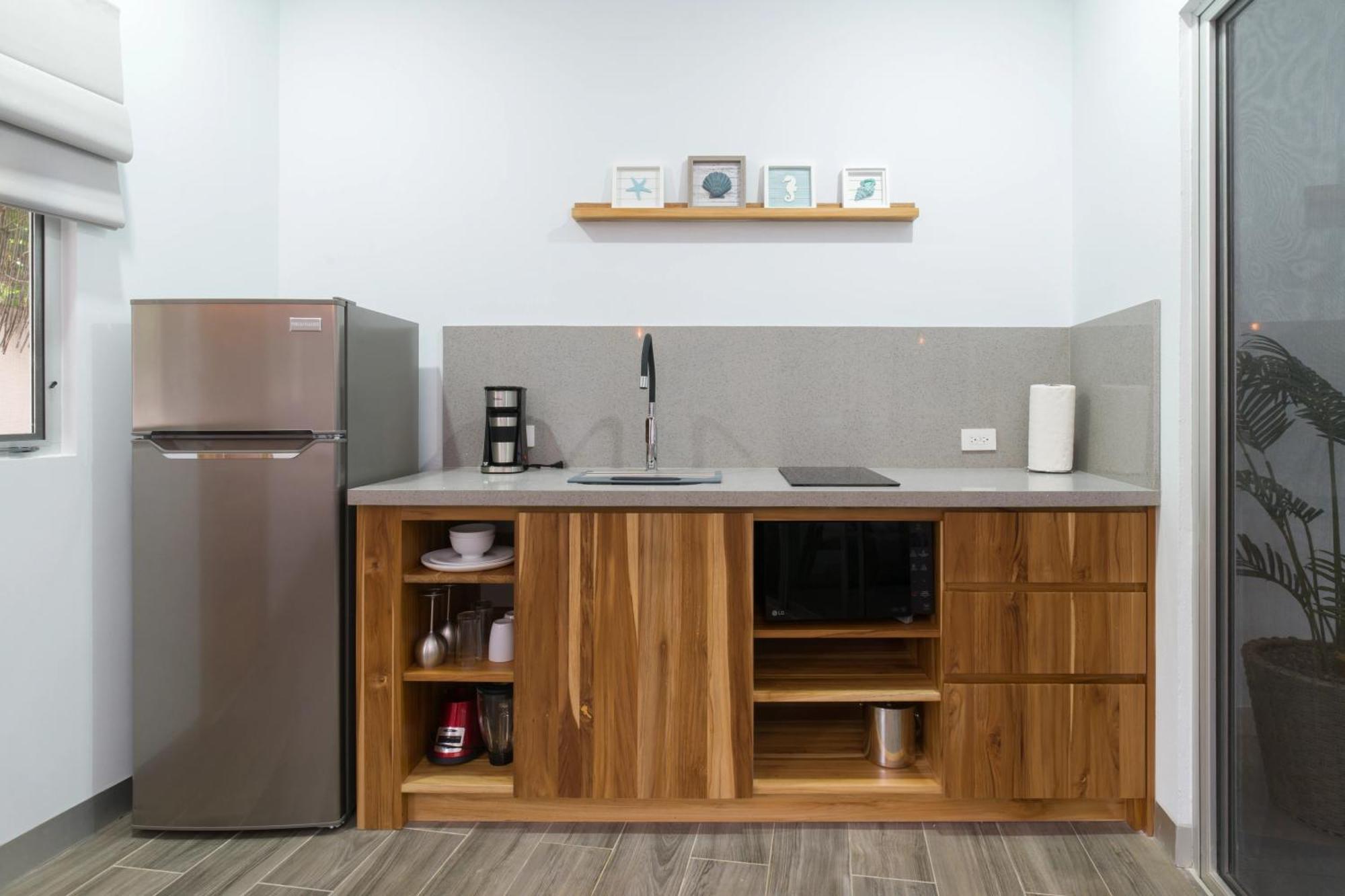 Tamarindo Bay Suites - Self Check In, Adults Only 외부 사진